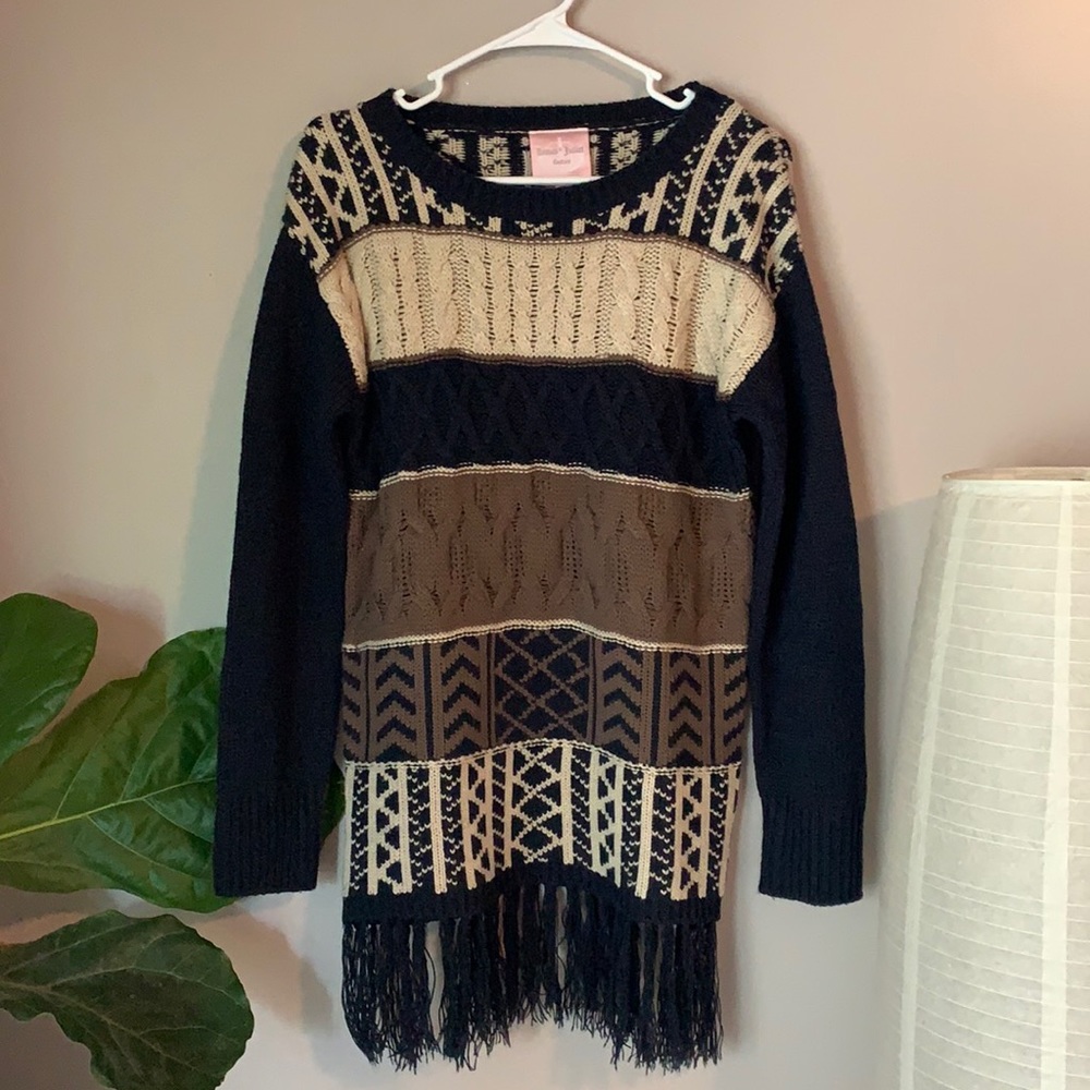 Romeo & Juliet Couture Fringe Chunk Sweater